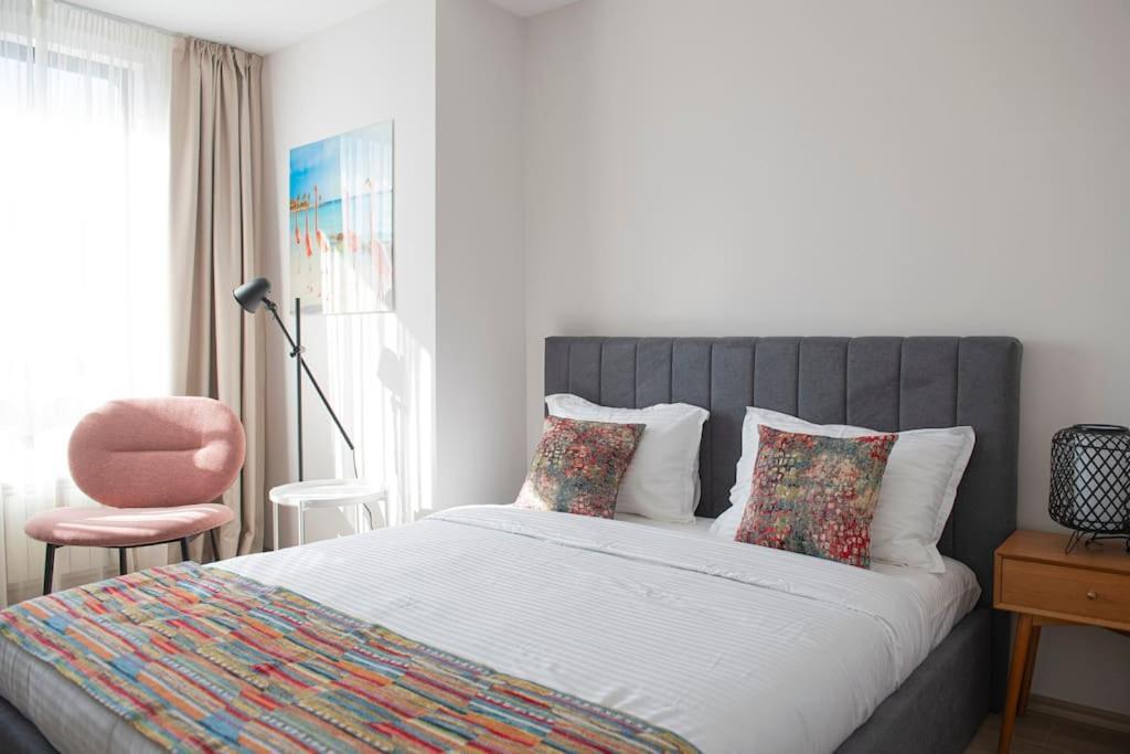 Madrid: A Modern 2-Bedroom Apartment With Parking Sofie Exteriér fotografie