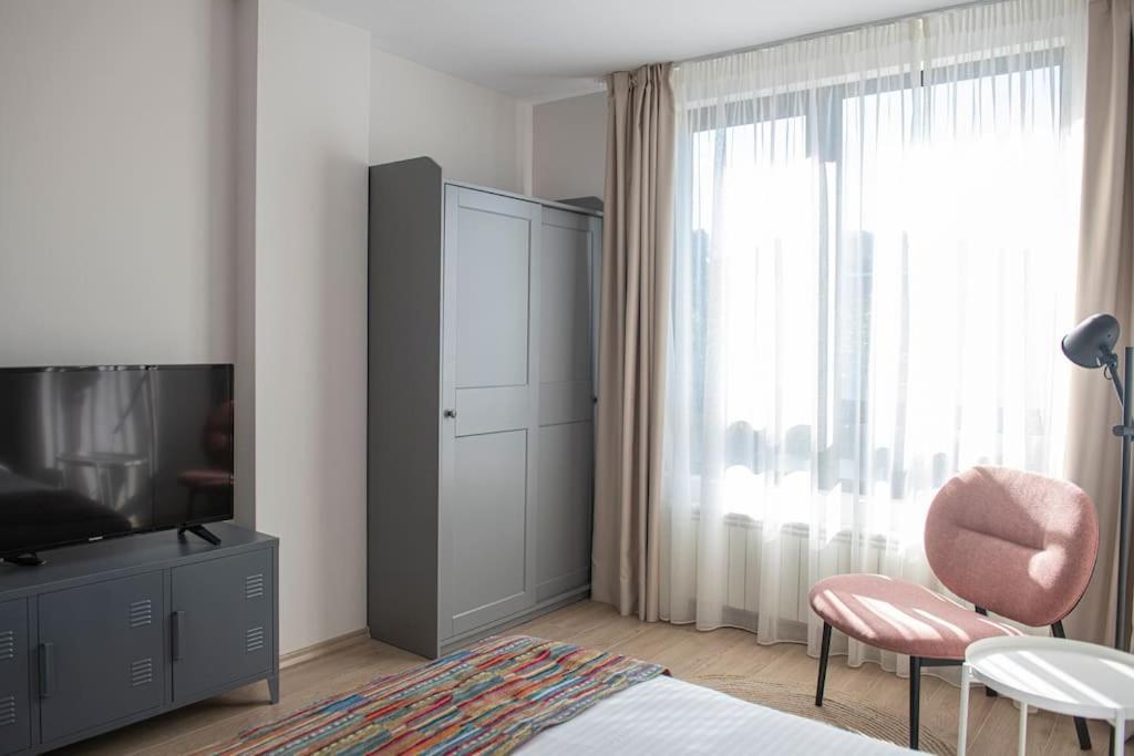 Madrid: A Modern 2-Bedroom Apartment With Parking Sofie Exteriér fotografie